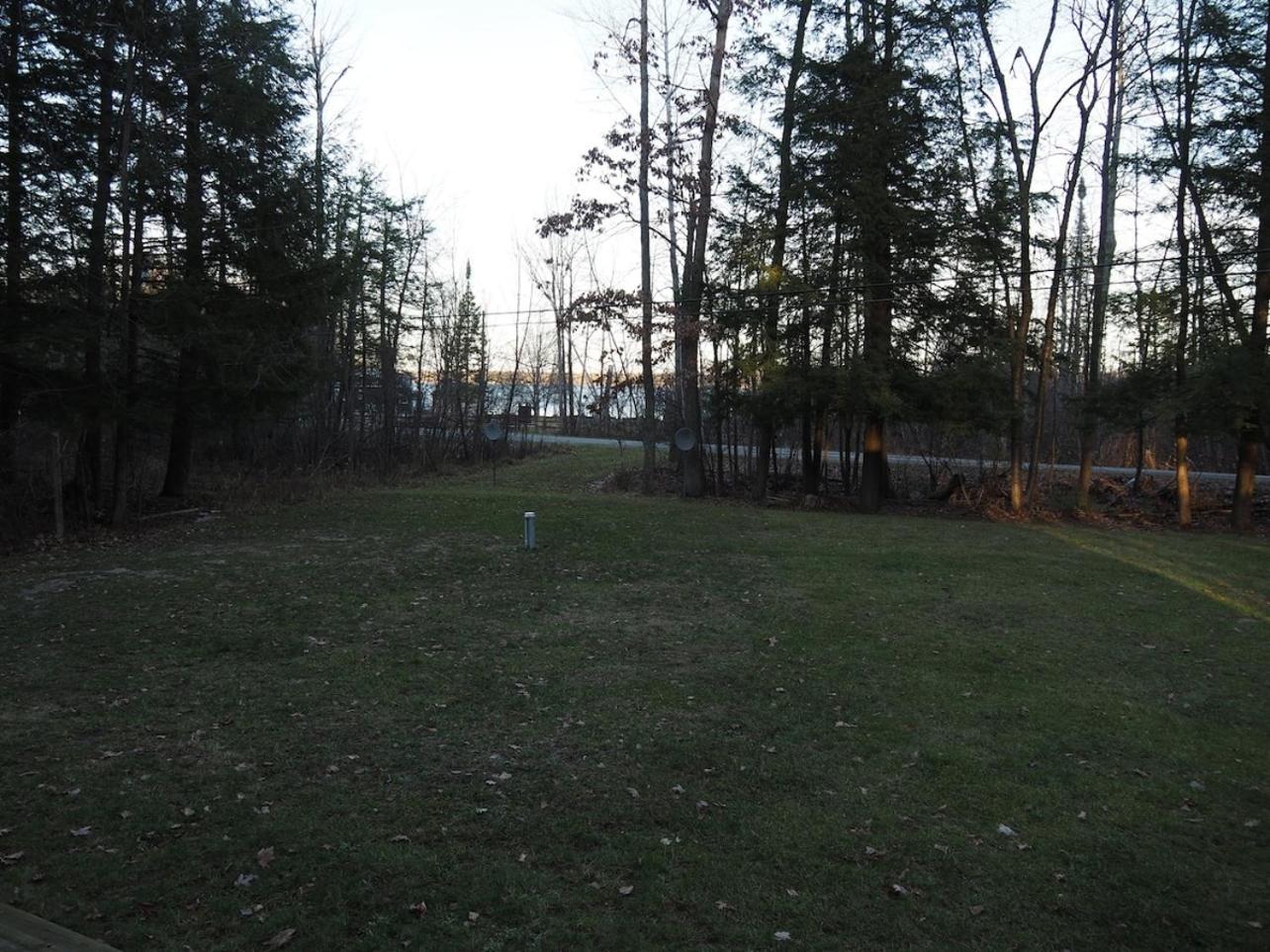 The Green Lake Getaway - Shared Lake Access! Interlochen Екстериор снимка