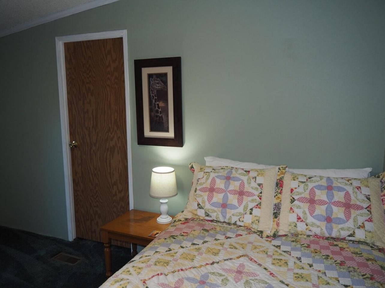 The Green Lake Getaway - Shared Lake Access! Interlochen Екстериор снимка