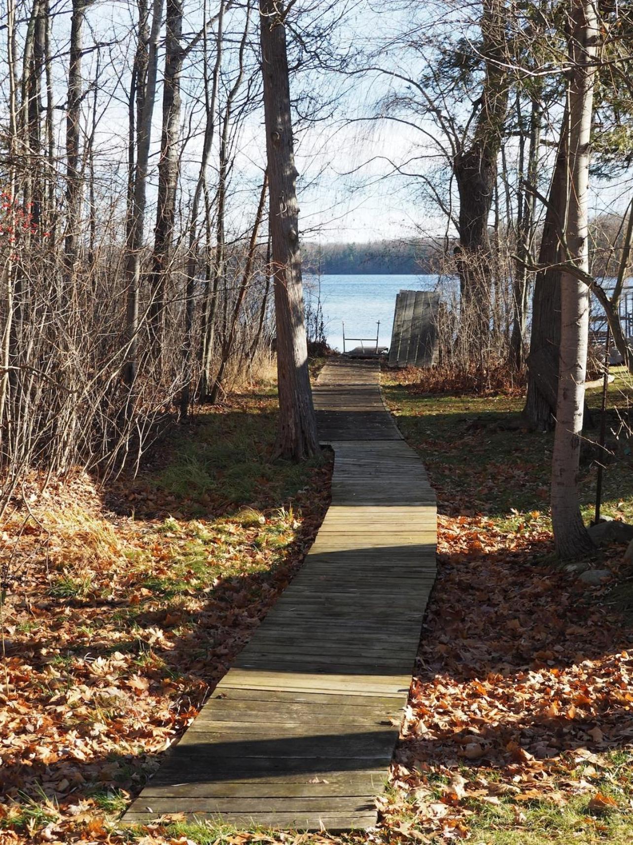 The Green Lake Getaway - Shared Lake Access! Interlochen Екстериор снимка