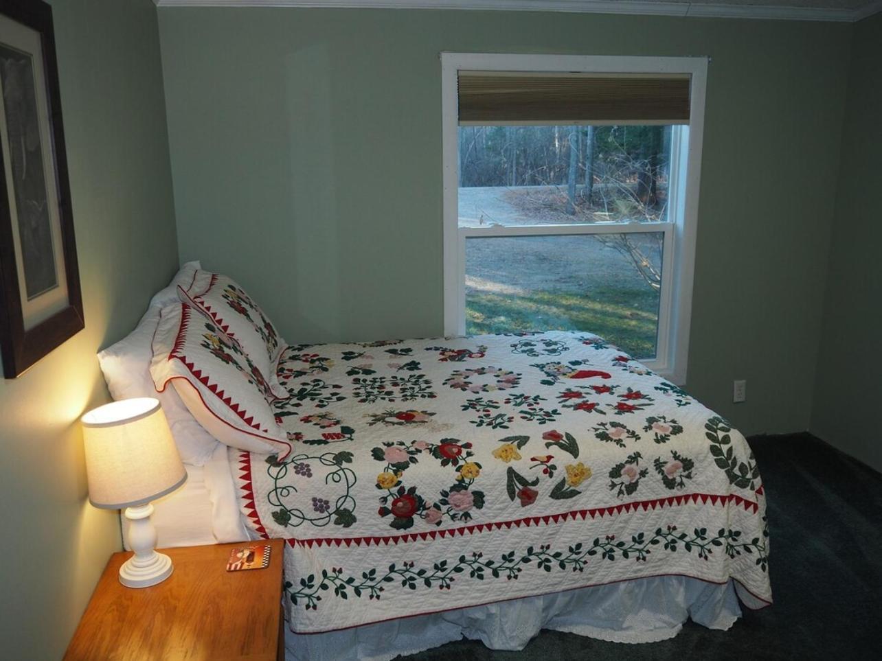 The Green Lake Getaway - Shared Lake Access! Interlochen Екстериор снимка